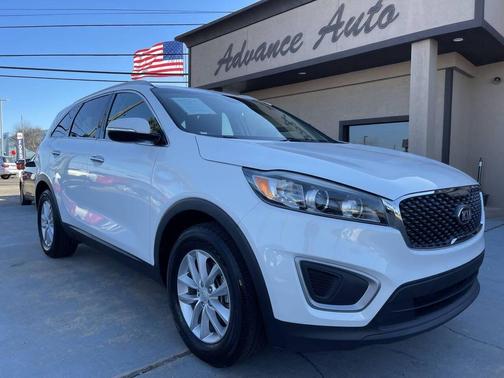 2018 Kia Sorento LX