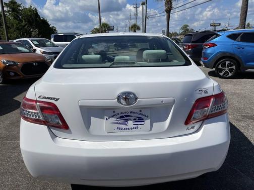 2011 Toyota Camry LE