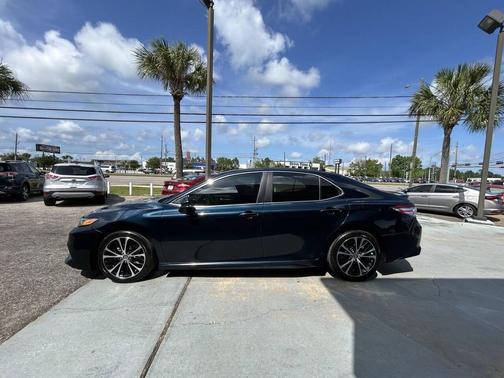 Blue 2020 Toyota Camry SE
