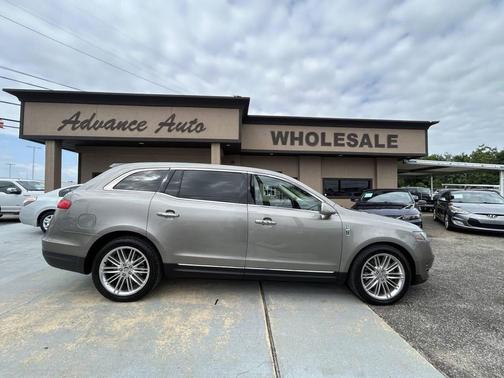 Luxe Metallic 2016 Lincoln MKT EcoBoost