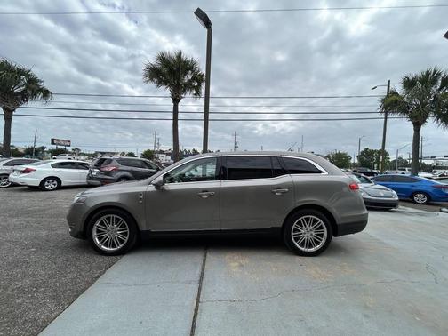 Luxe Metallic 2016 Lincoln MKT EcoBoost