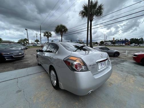 Silver 2011 Nissan Altima 2.5 S