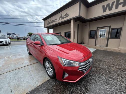 Red 2020 Hyundai ELANTRA SEL