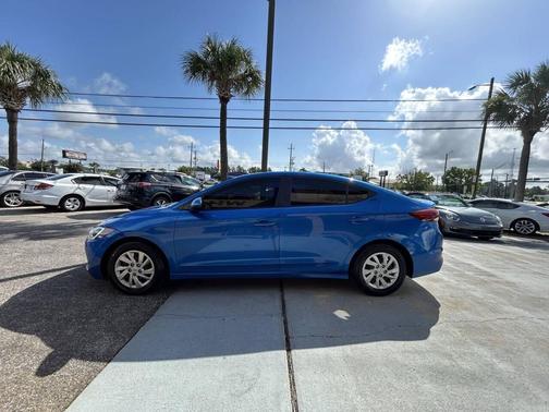 Electric Blue Metallic 2017 Hyundai ELANTRA SE