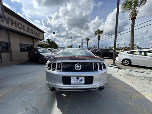 2013 Ford Mustang V6 Premium
