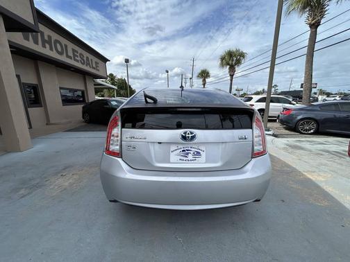2012 Toyota Prius Two