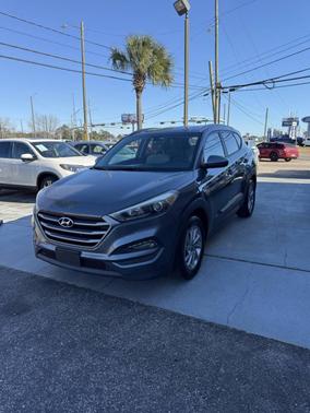 2016 Hyundai TUCSON SE