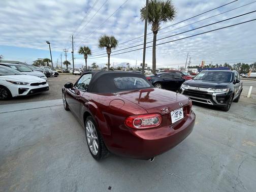 2010 Mazda MX-5 Miata Touring 2dr Convertible 6A