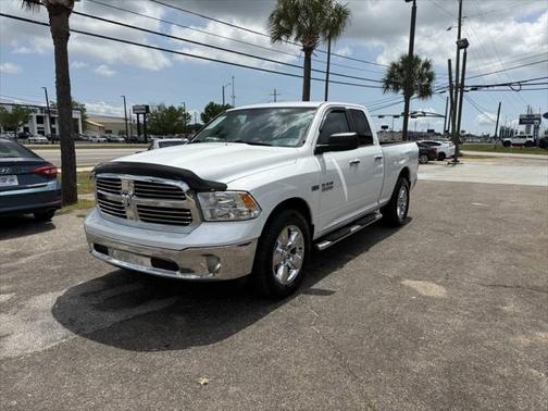2015 RAM 1500 SLT