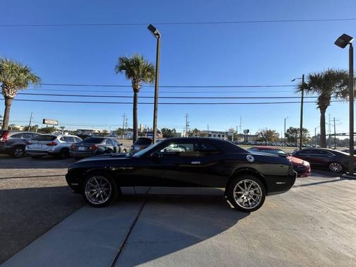 2014 Dodge Challenger SXT