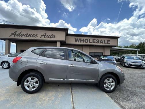 Gray 2015 Nissan Rogue Select S