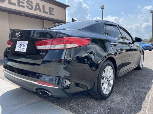 Black 2018 Kia Optima EX