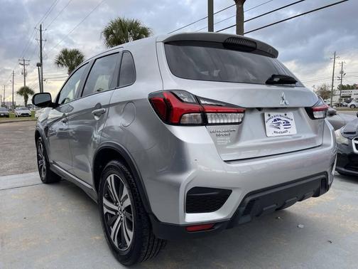 2020 Mitsubishi Outlander Sport SE