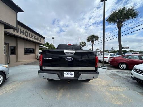 Black 2015 Ford F-150 Lariat