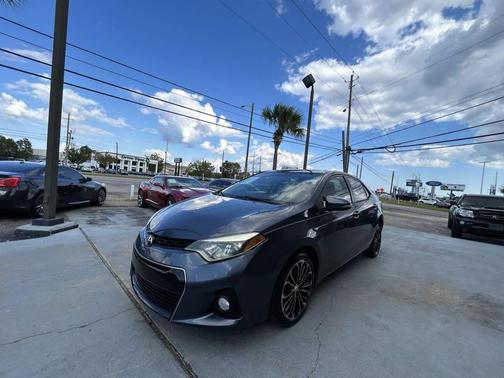 2016 Toyota Corolla S w/Special Edition Pkg