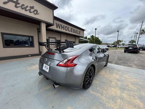 Gray 2018 Nissan 370Z Base