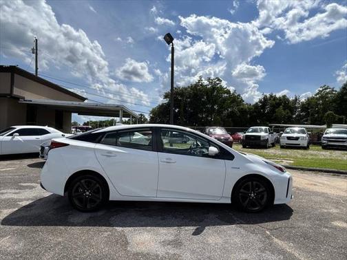 2019 Toyota Prius XLE