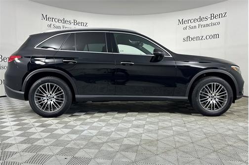 2025 Mercedes-Benz GLC 300 Base