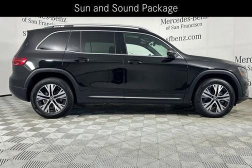 Night Black 2026 Mercedes-Benz GLB 250