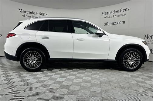 2025 Mercedes-Benz GLC 300 