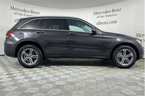 2022 Mercedes-Benz GLC 300 