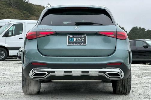 Verde 2026 Mercedes-Benz GLC 300 Base