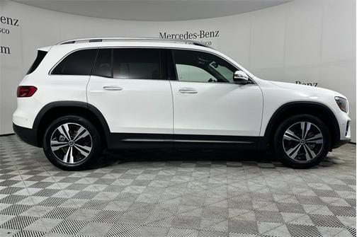 2025 Mercedes-Benz GLB 250 