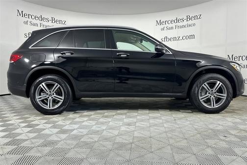2022 Mercedes-Benz GLC 300 