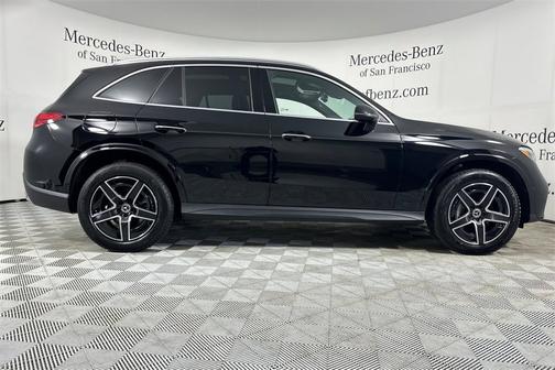 2026 Mercedes-Benz GLC 300 