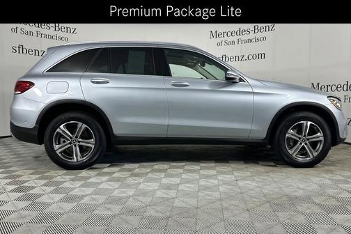 Cirrus Silver Metallic 2022 Mercedes-Benz GLC 300