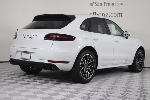 Photo 5 of 34 of 2018 Porsche Macan GTS