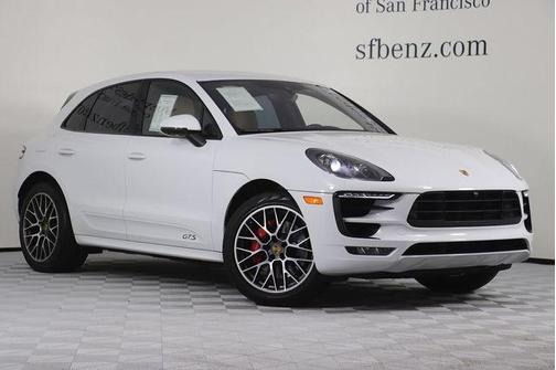 Photo 2 of 34 of 2018 Porsche Macan GTS