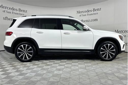 2023 Mercedes-Benz GLB 250 