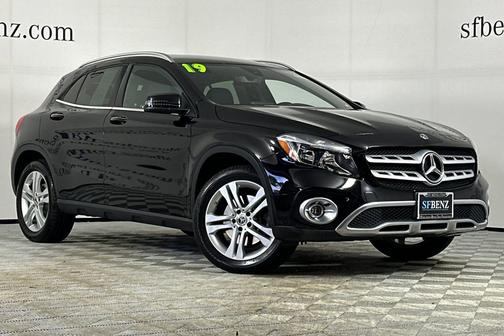 Night Black 2019 Mercedes-Benz GLA 250