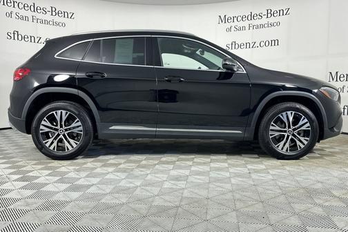 Night Black 2026 Mercedes-Benz GLA 250