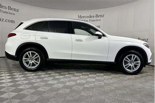 2025 Mercedes-Benz GLC 300 4MATIC