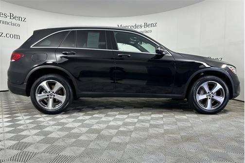 2022 Mercedes-Benz GLC 300