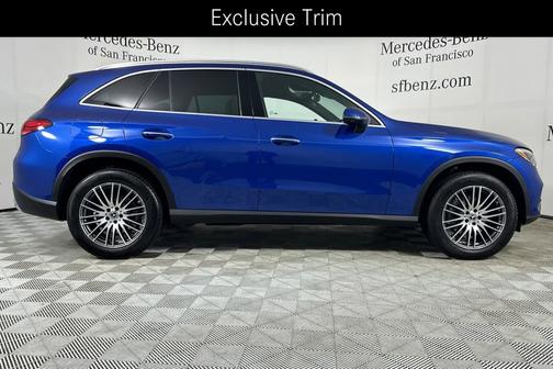 Starling Blue Metallic 2025 Mercedes-Benz GLC 300