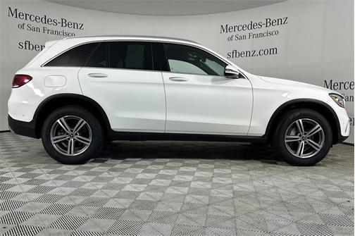 2022 Mercedes-Benz GLC 300 