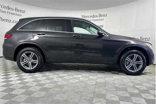 2022 Mercedes-Benz GLC 300 