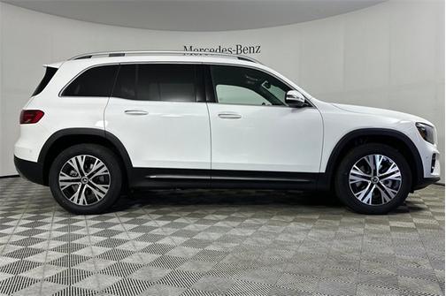 2025 Mercedes-Benz GLB 250