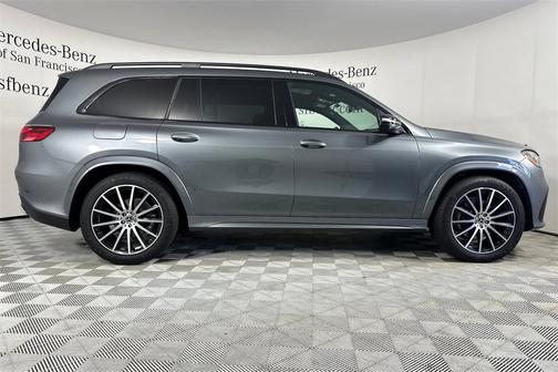 2025 Mercedes-Benz GLS 450 4MATIC