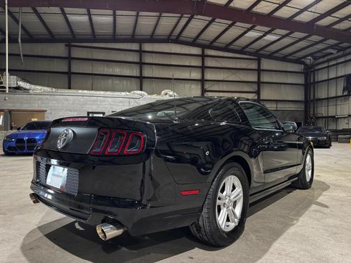 2013 Ford Mustang V6