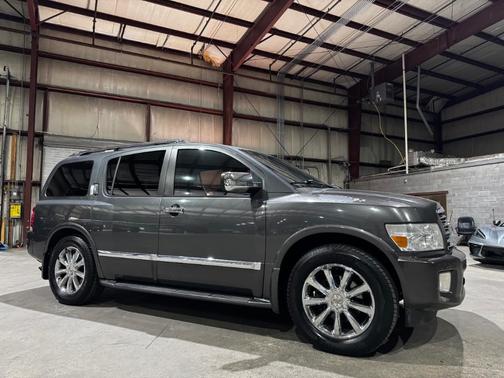 2010 INFINITI QX56 