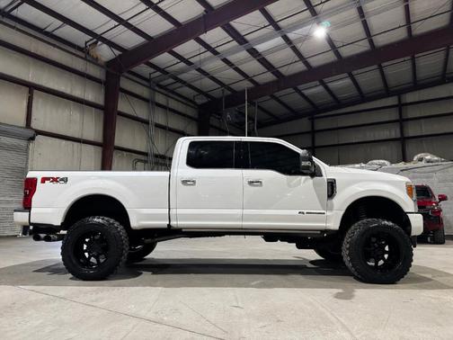 2017 Ford F-250 Platinum
