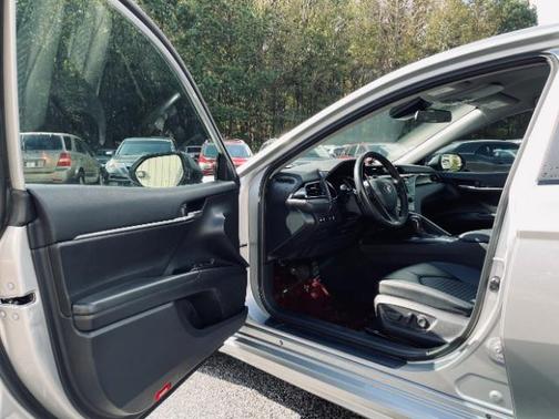 2020 Toyota Camry SE for sale in Newnan, GA - image 12