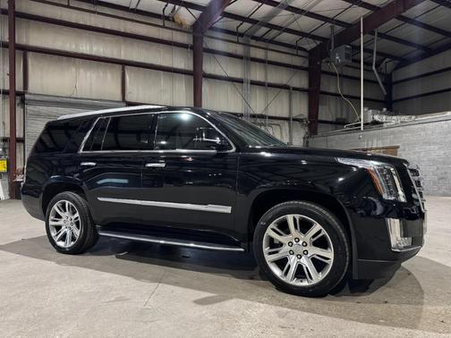2018 Cadillac Escalade Luxury
