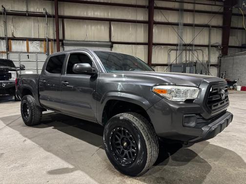 2017 Toyota Tacoma SR