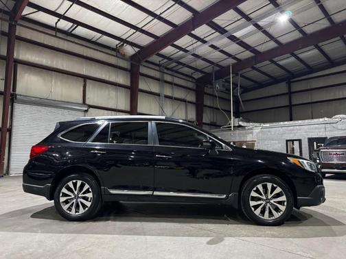 2017 Subaru Outback 3.6R Touring