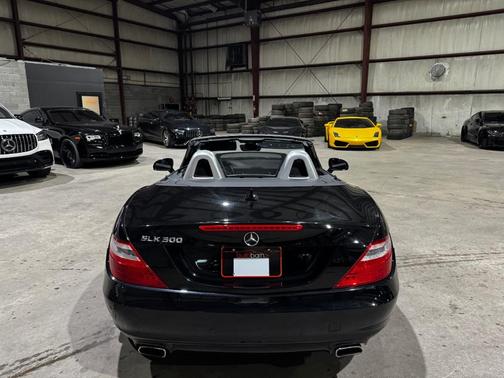 2016 Mercedes-Benz SLK-Class SLK300